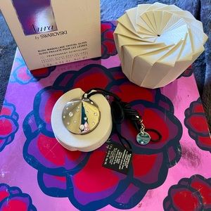 Swarovski lip gloss necklace